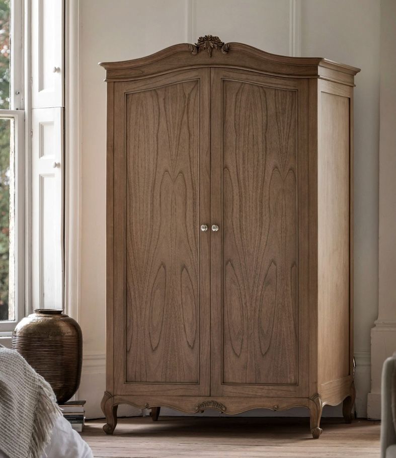 Chic Wardrobe